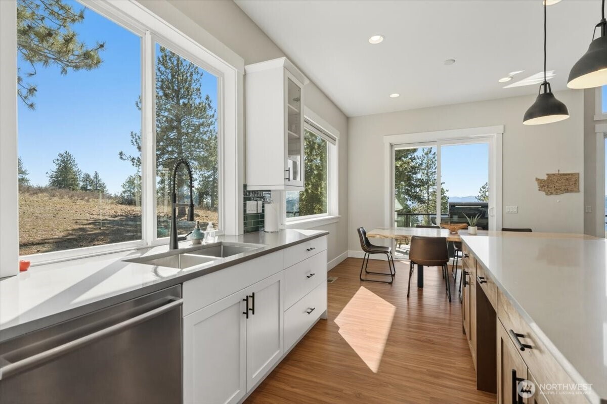 1114 Blazing Star Lane , Chelan, WA 98816