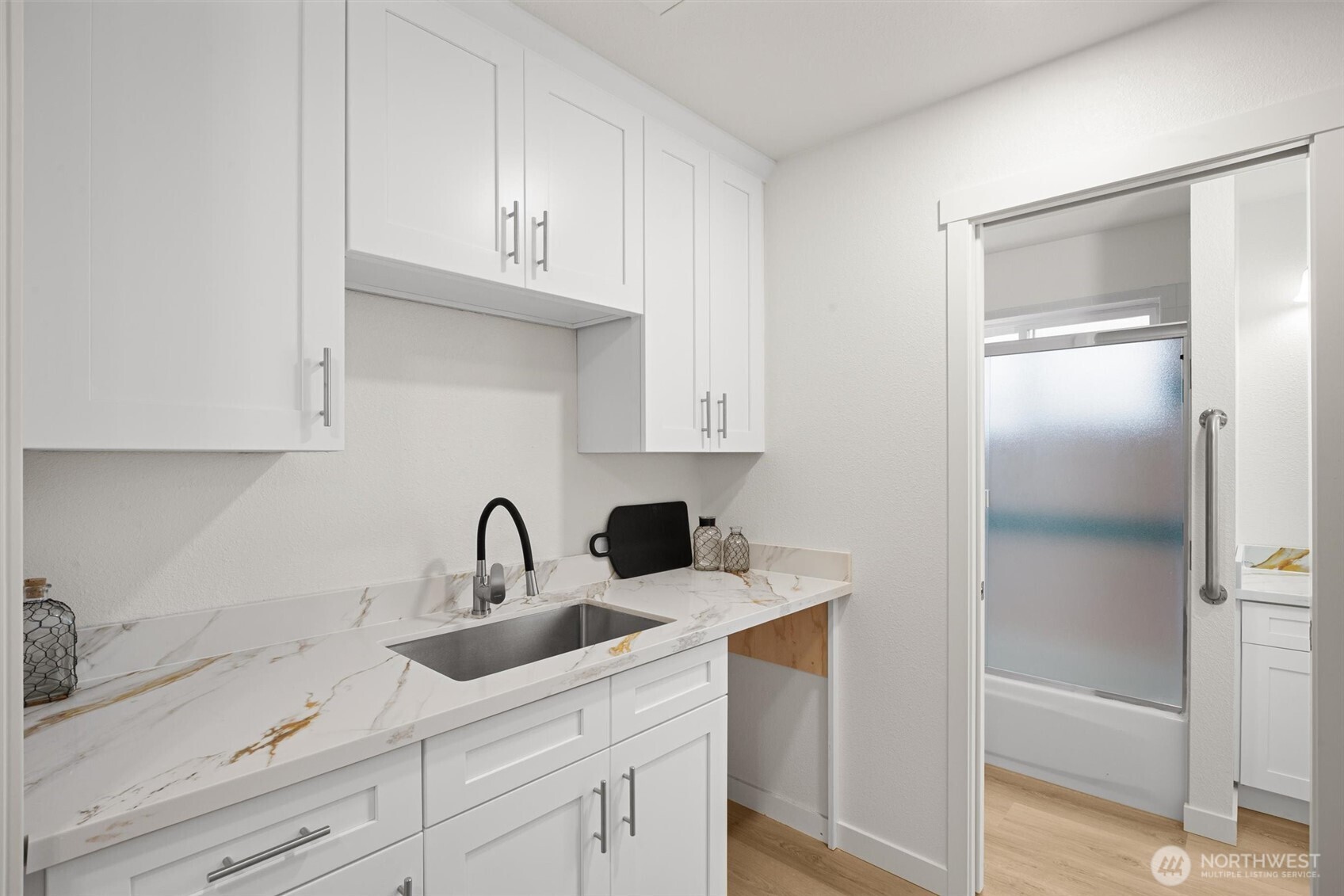 8803 15th Avenue NE, Seattle, WA 98115