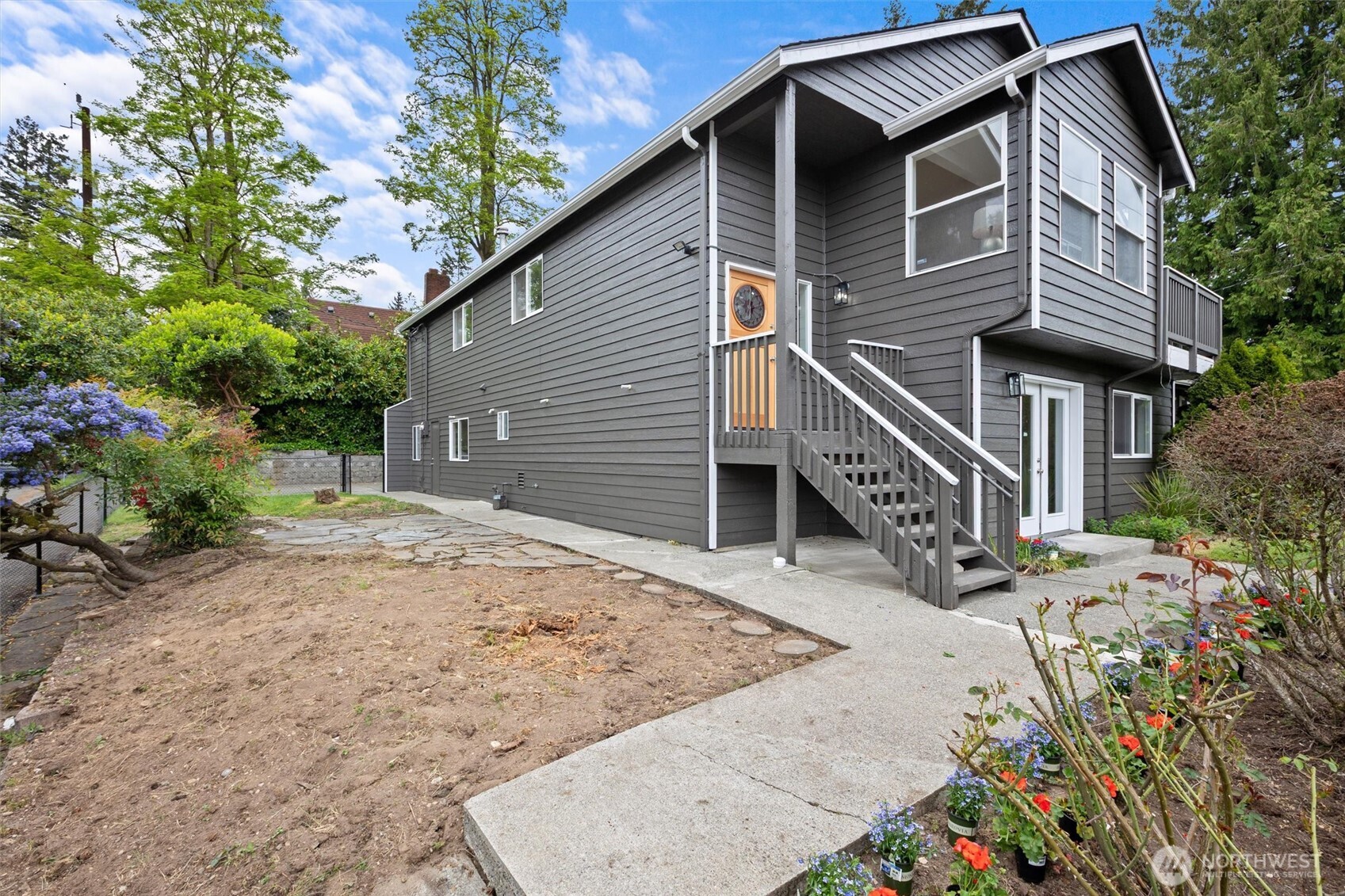 8803 15th Avenue NE, Seattle, WA 98115