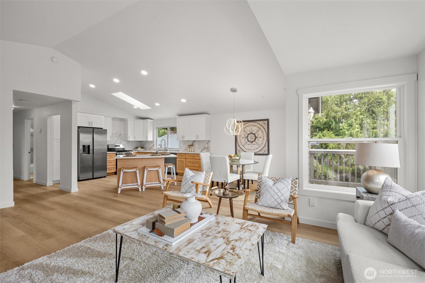8803 15th Avenue NE, Seattle, WA 98115