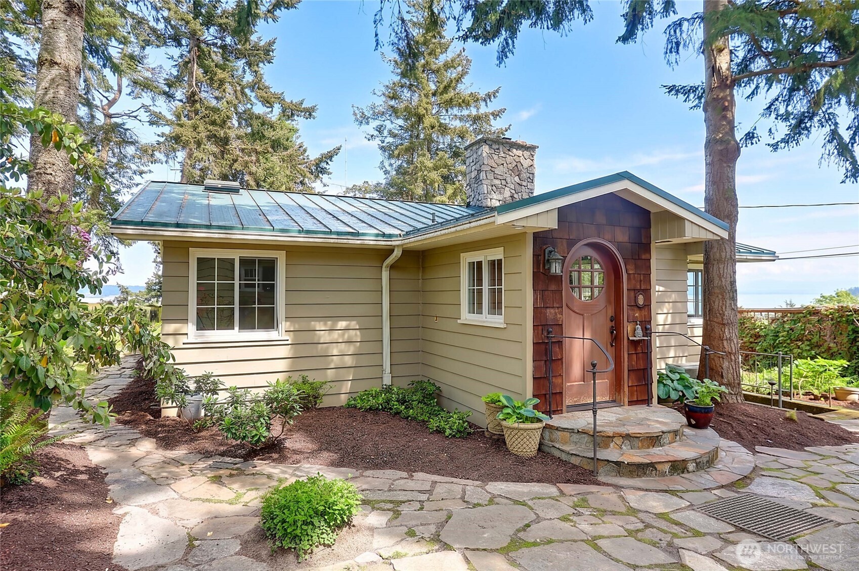 386 Shore Drive , Camano Island, WA 98282