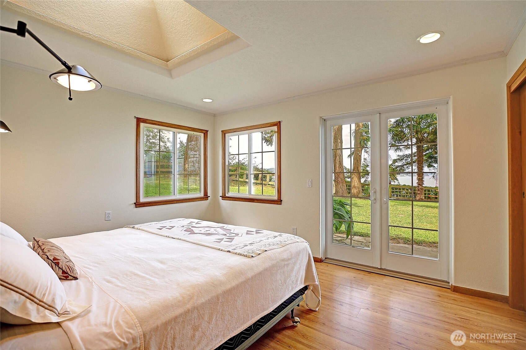 386 Shore Drive , Camano Island, WA 98282