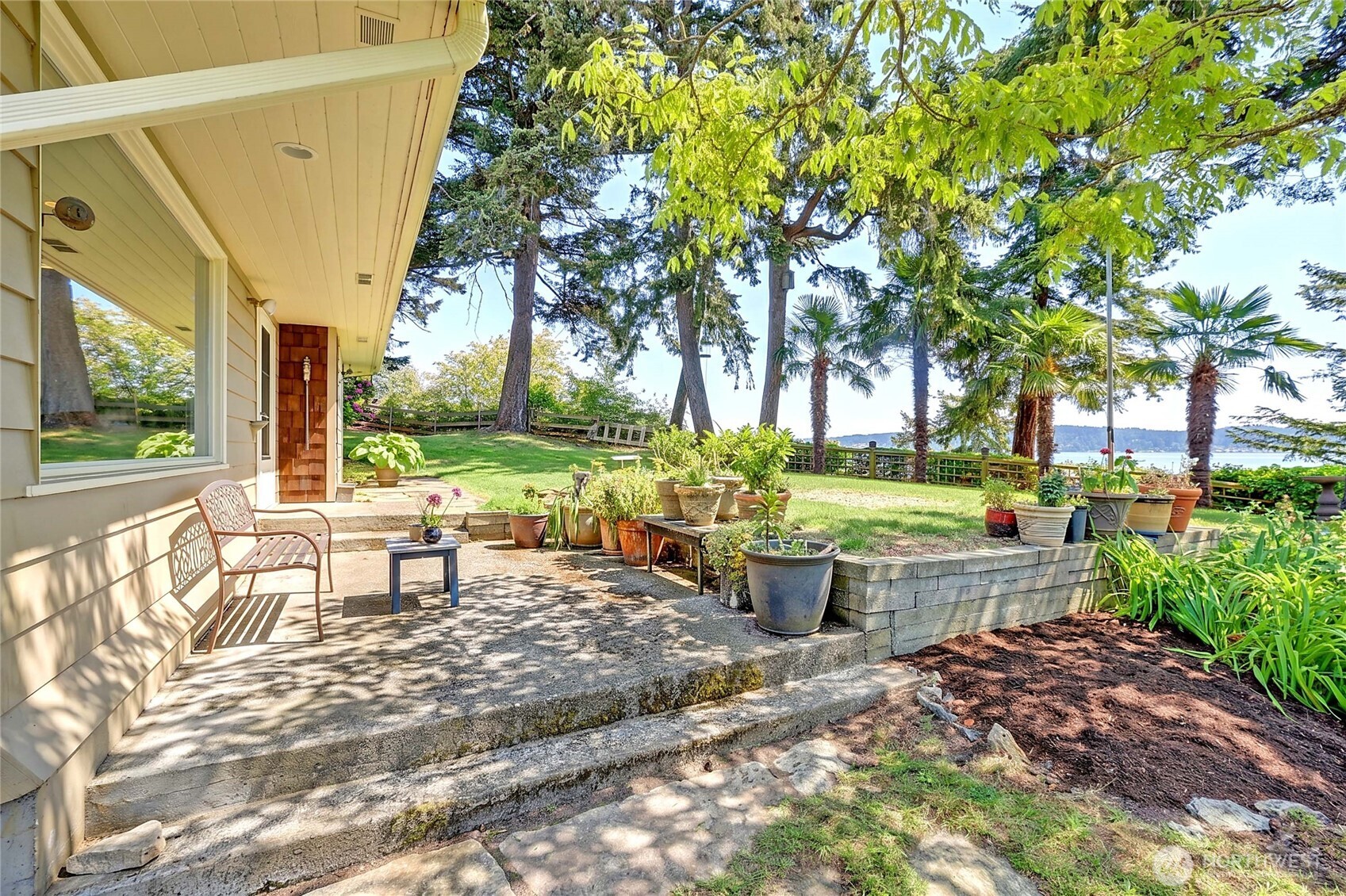 386 Shore Drive , Camano Island, WA 98282