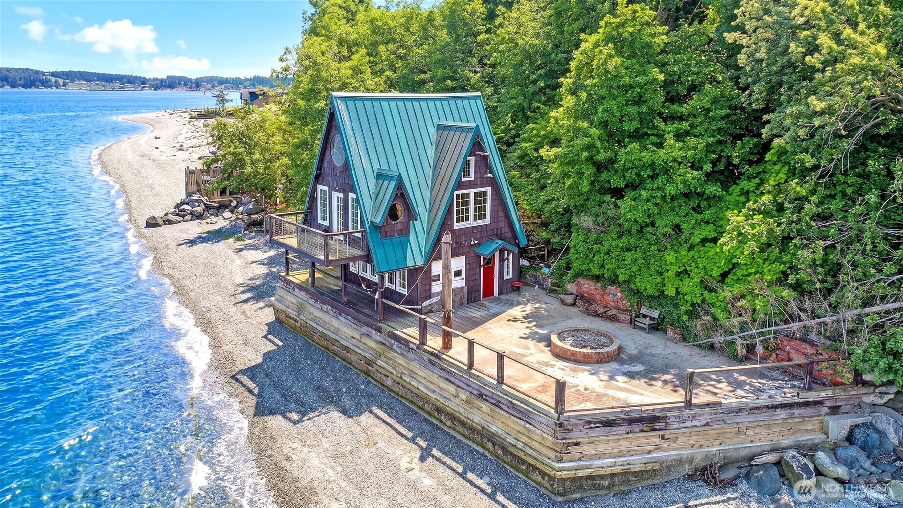 386 Shore Drive , Camano Island, WA 98282