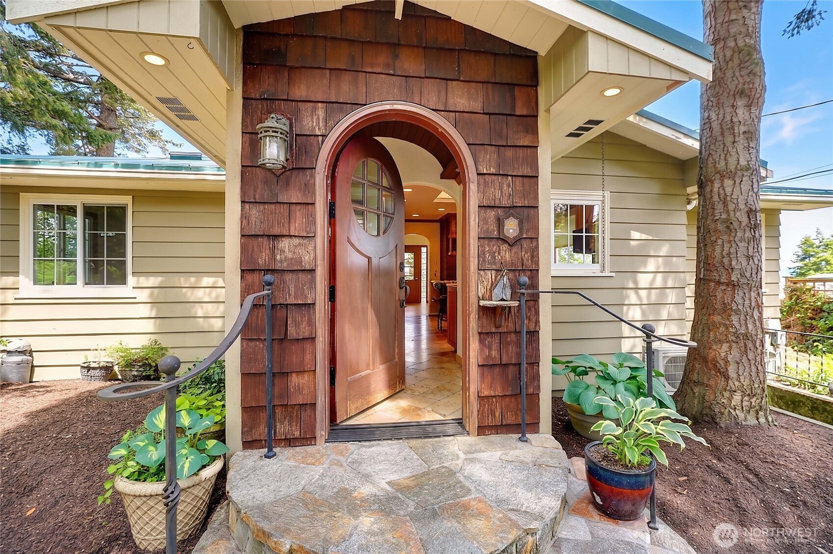 386 Shore Drive , Camano Island, WA 98282