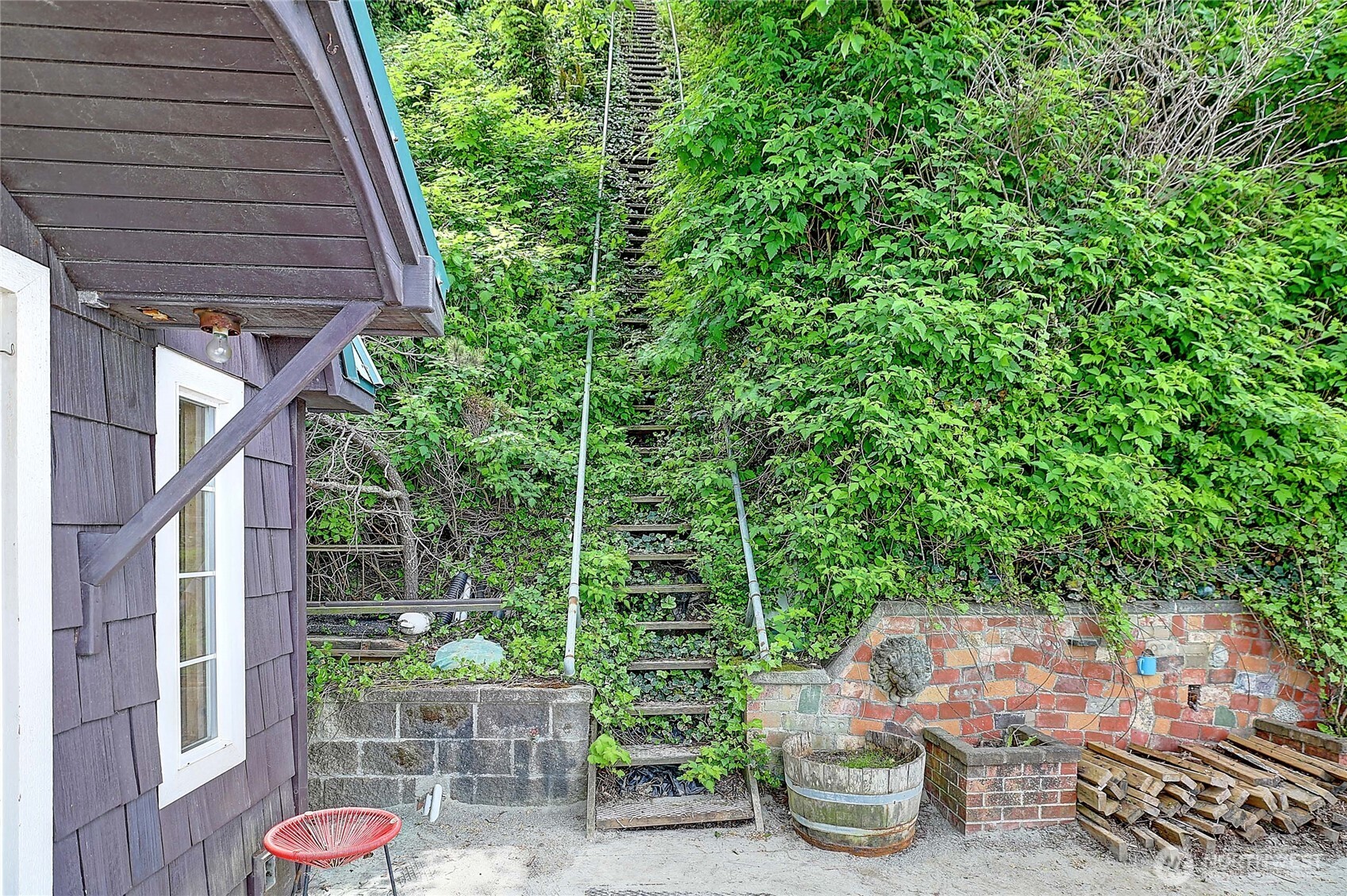 386 Shore Drive , Camano Island, WA 98282