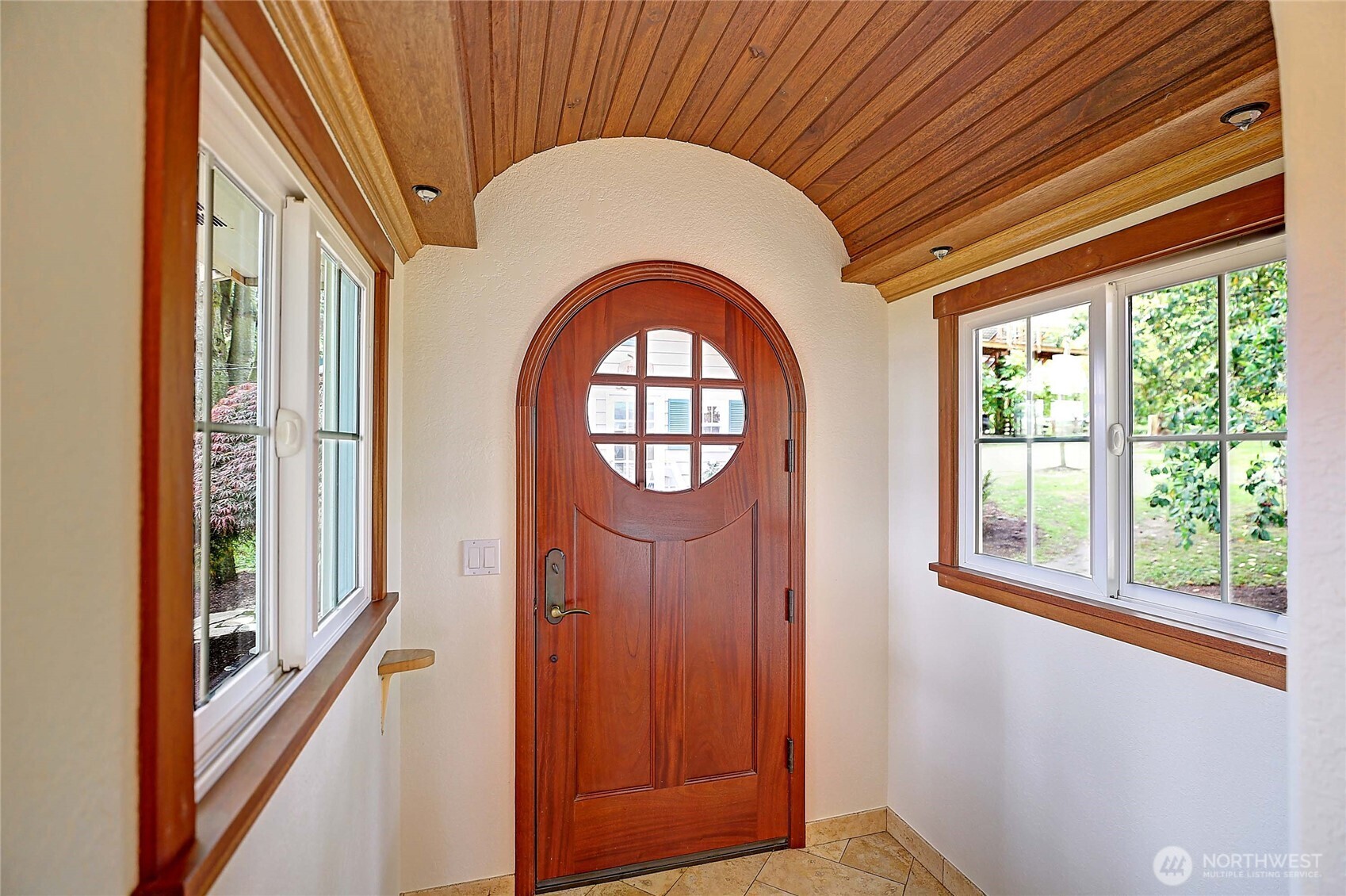386 Shore Drive , Camano Island, WA 98282