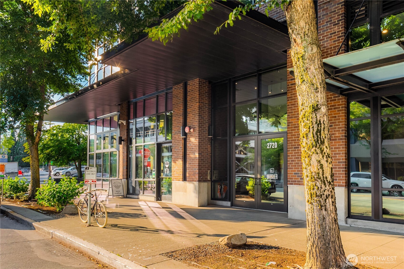 2720 3rd Avenue #707, Seattle, WA 98121