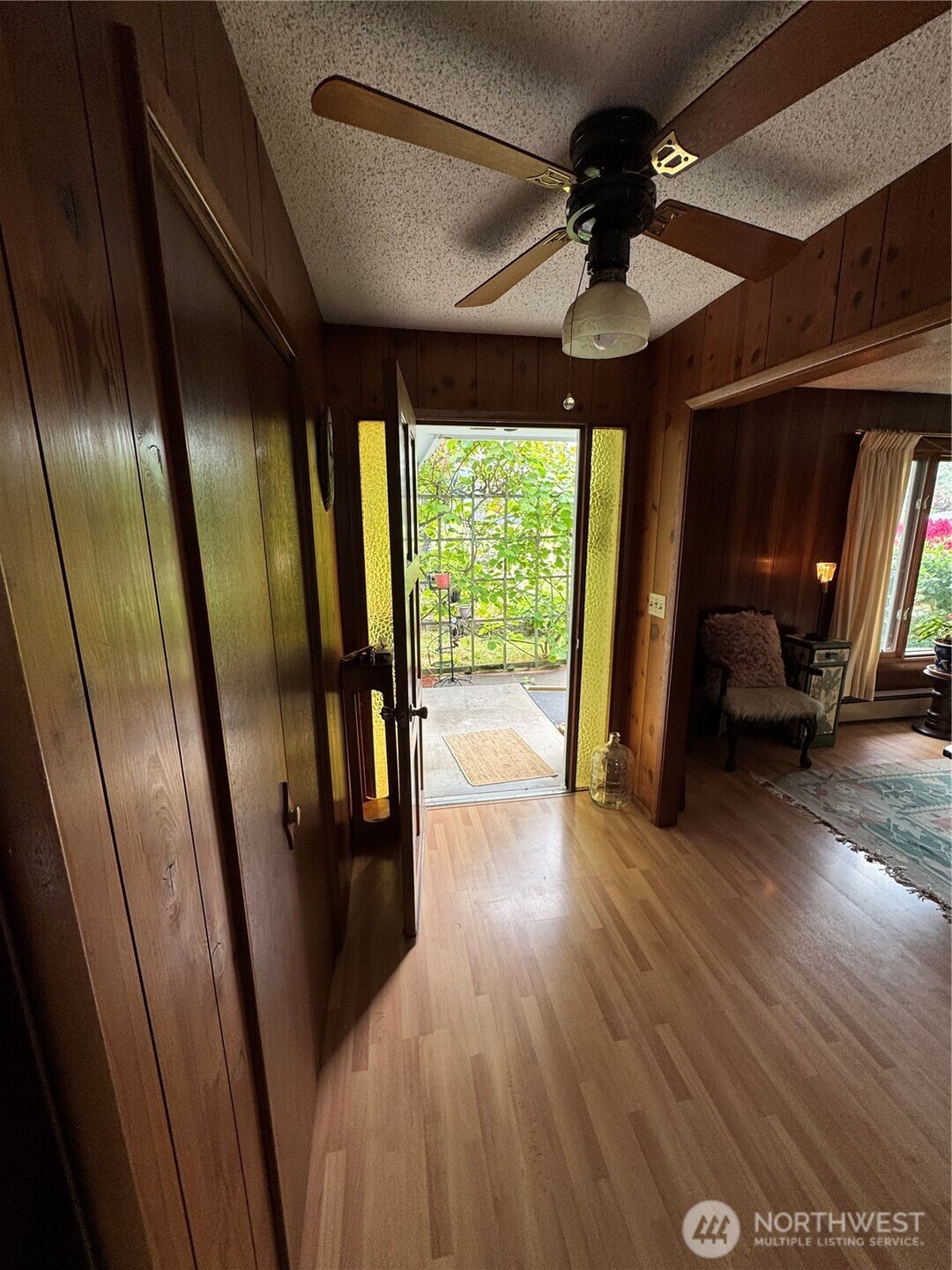 402 W Maple Street , Sequim, WA 98382