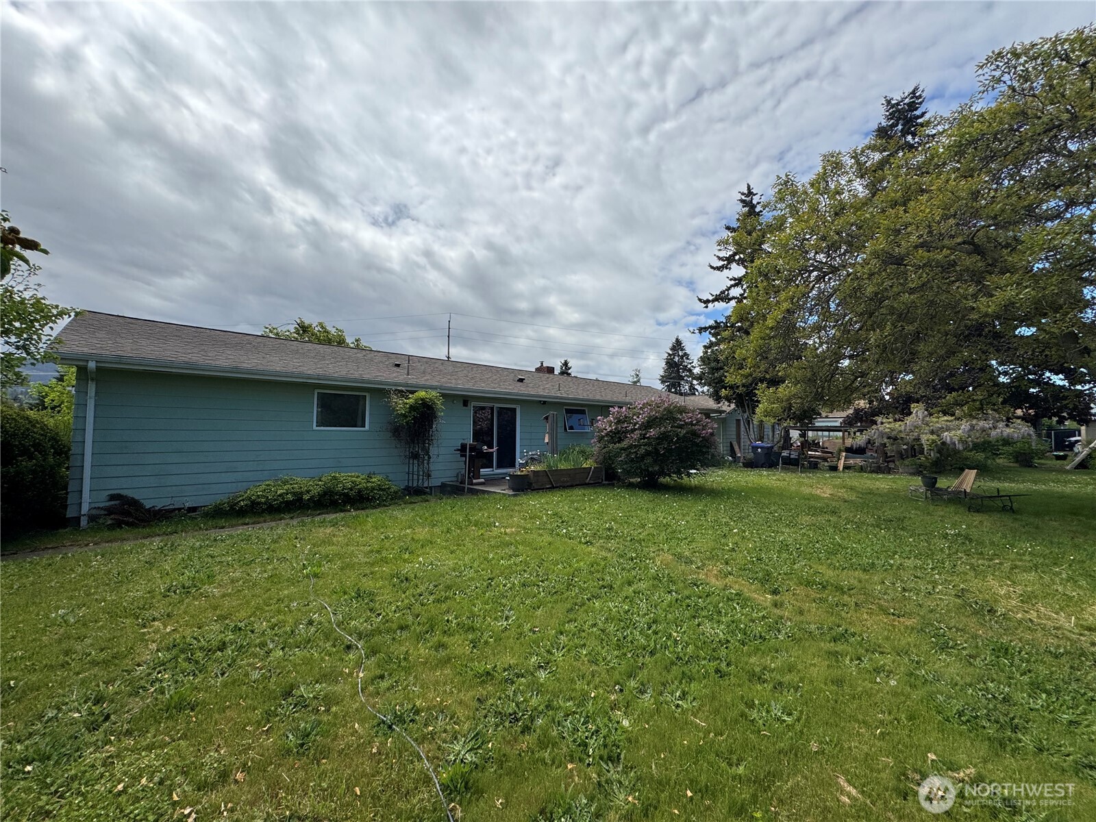 402 W Maple Street , Sequim, WA 98382