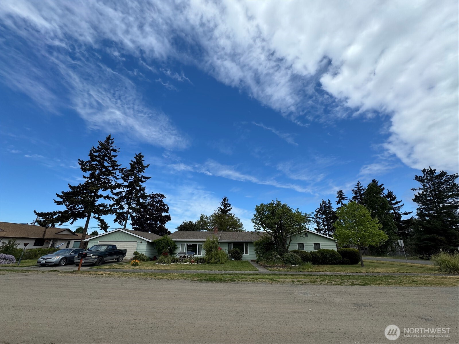 402 W Maple Street , Sequim, WA 98382