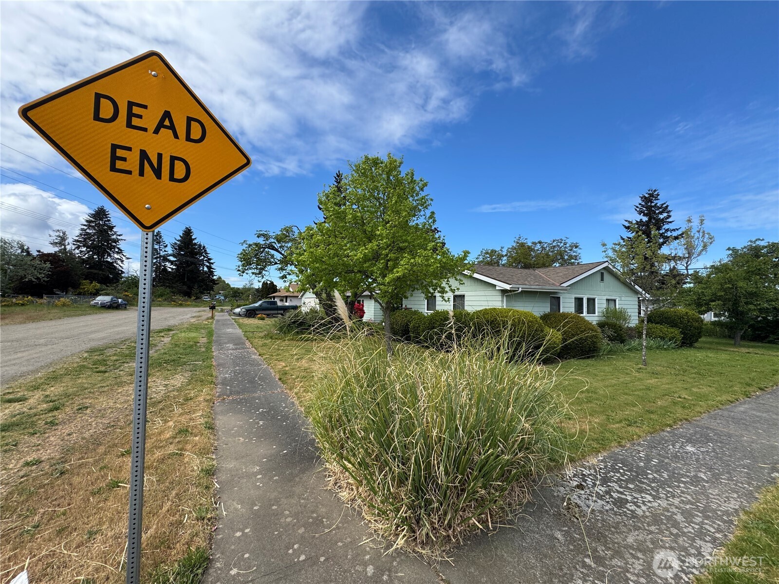 402 W Maple Street , Sequim, WA 98382