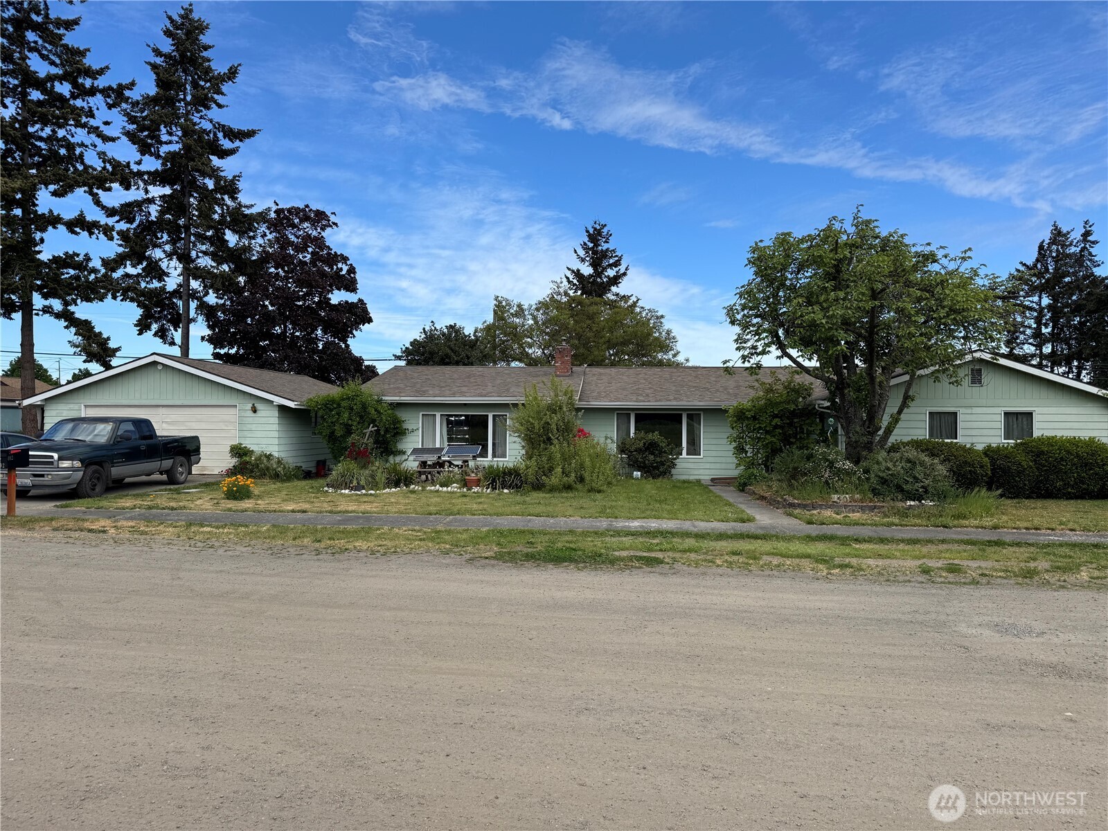 402 W Maple Street , Sequim, WA 98382