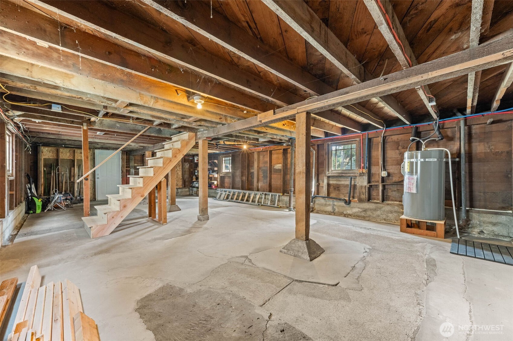 411 11th Street , Hoquiam, WA 98550