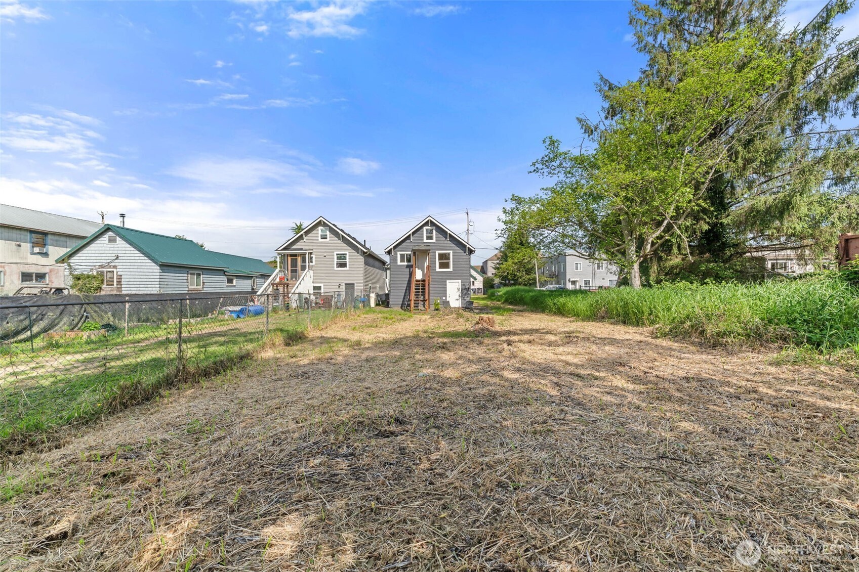 411 11th Street , Hoquiam, WA 98550