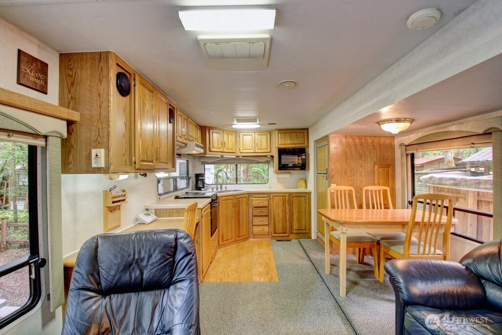 25 1 Goldrush Road , Deming, WA 98244