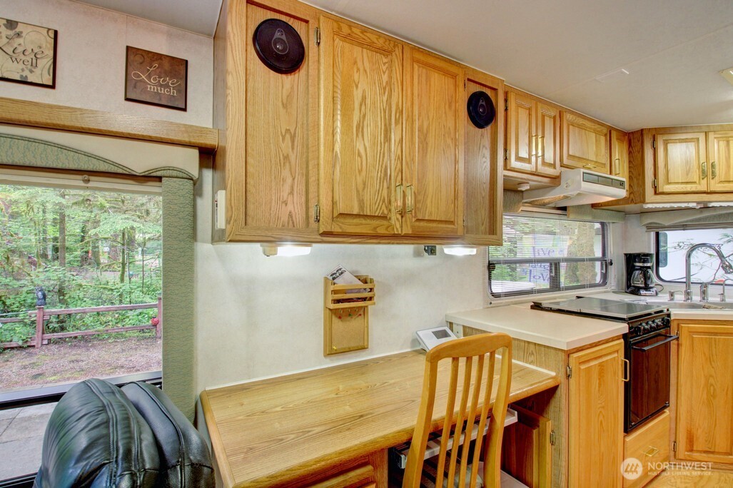 25 1 Goldrush Road , Deming, WA 98244