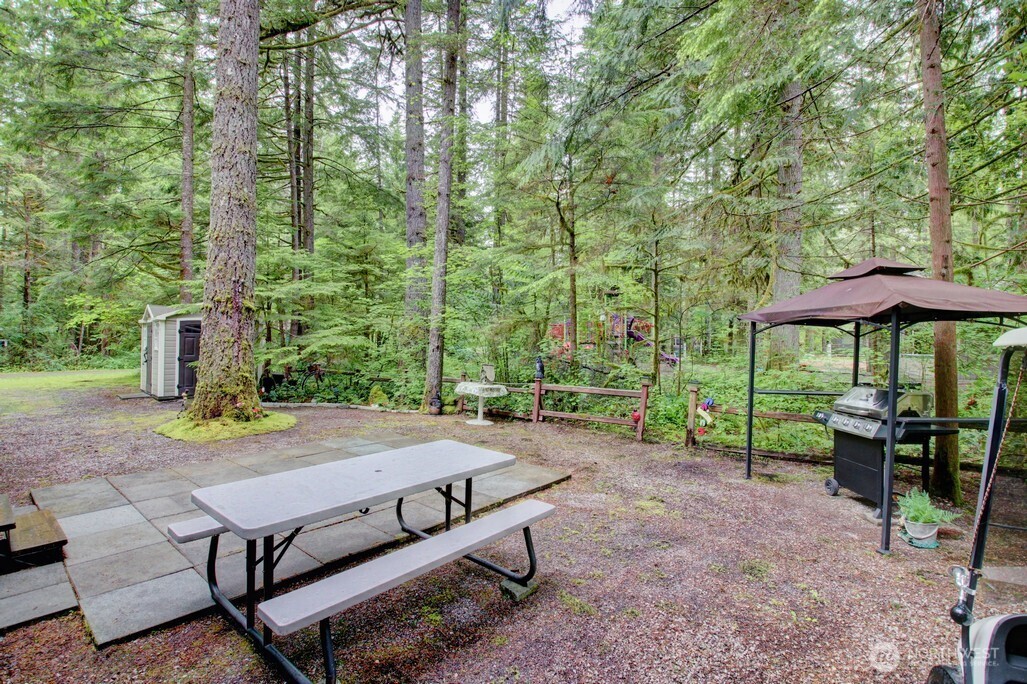 25 1 Goldrush Road , Deming, WA 98244