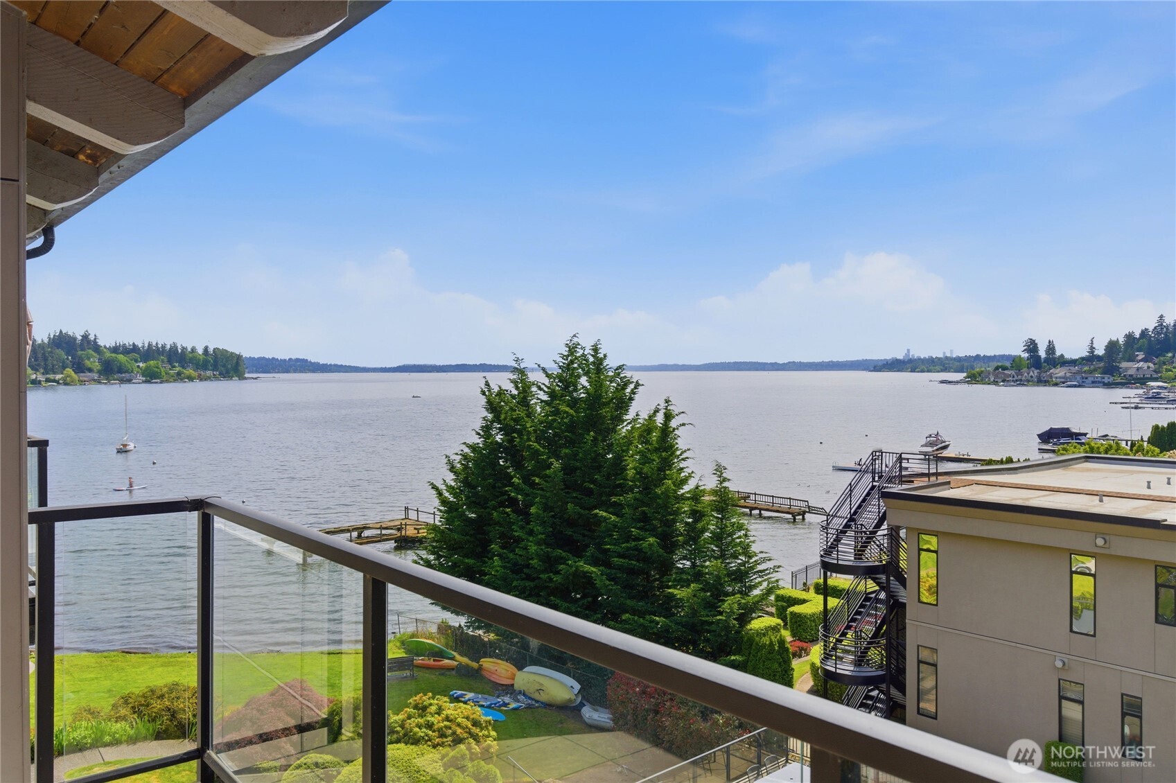 9201 NE Juanita Drive #403, Kirkland, WA 98034