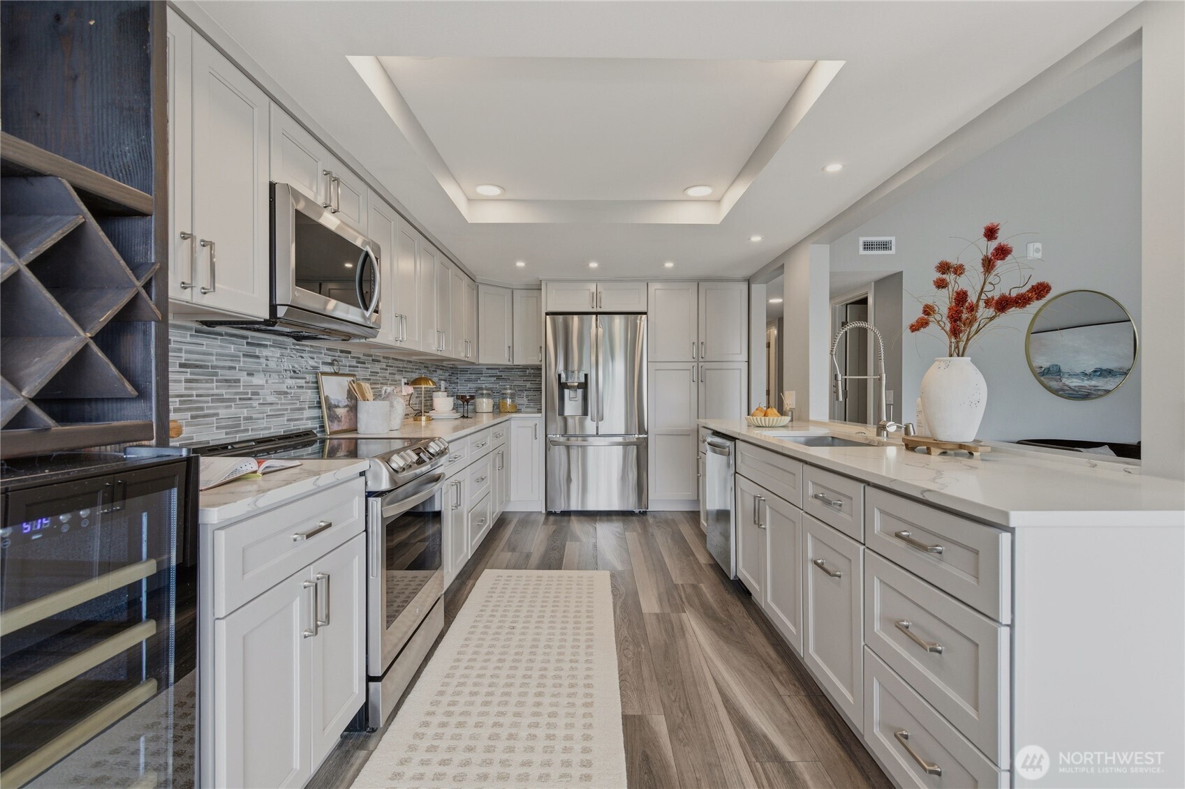 9201 NE Juanita Drive #403, Kirkland, WA 98034