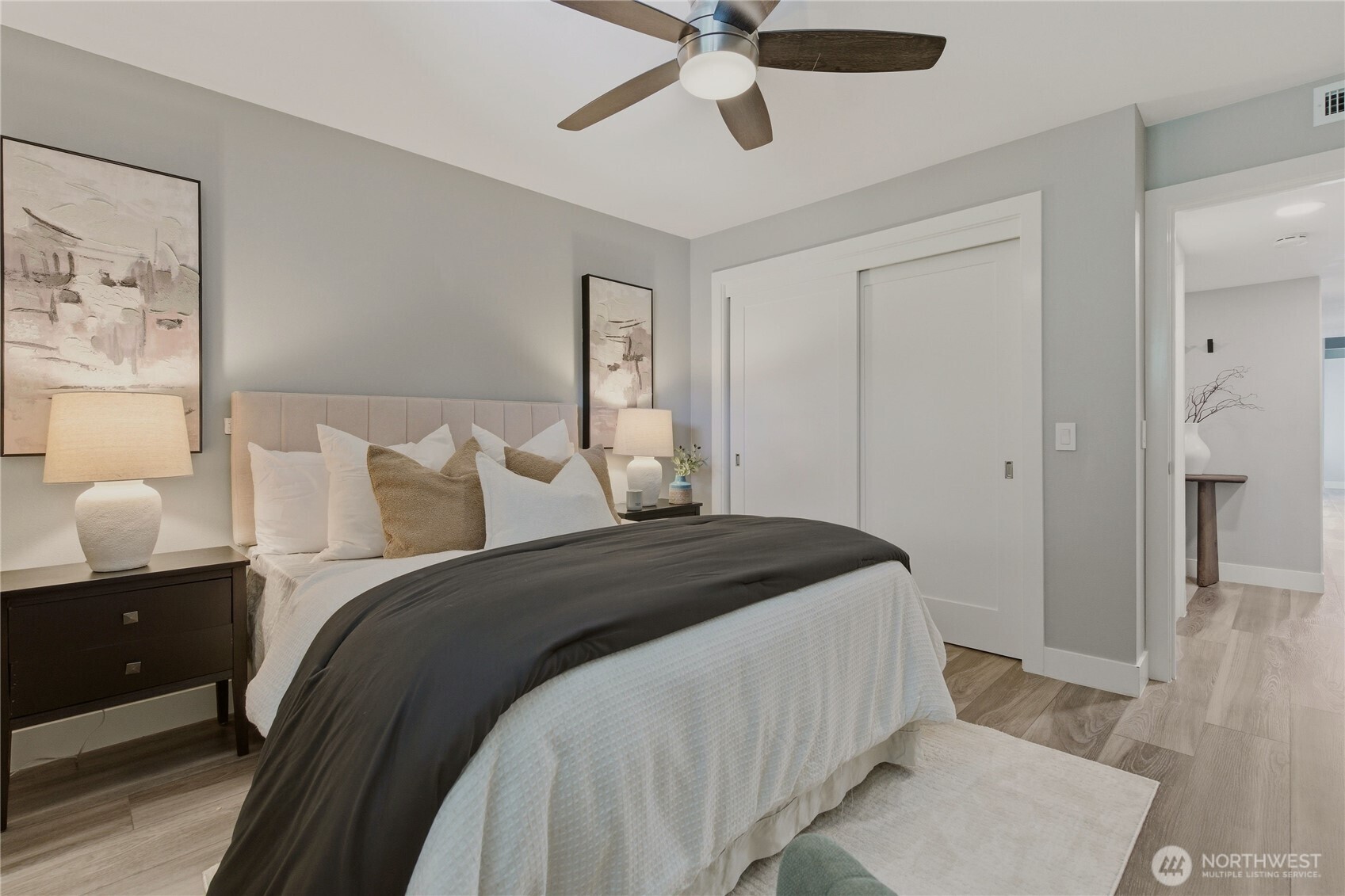 9201 NE Juanita Drive #403, Kirkland, WA 98034