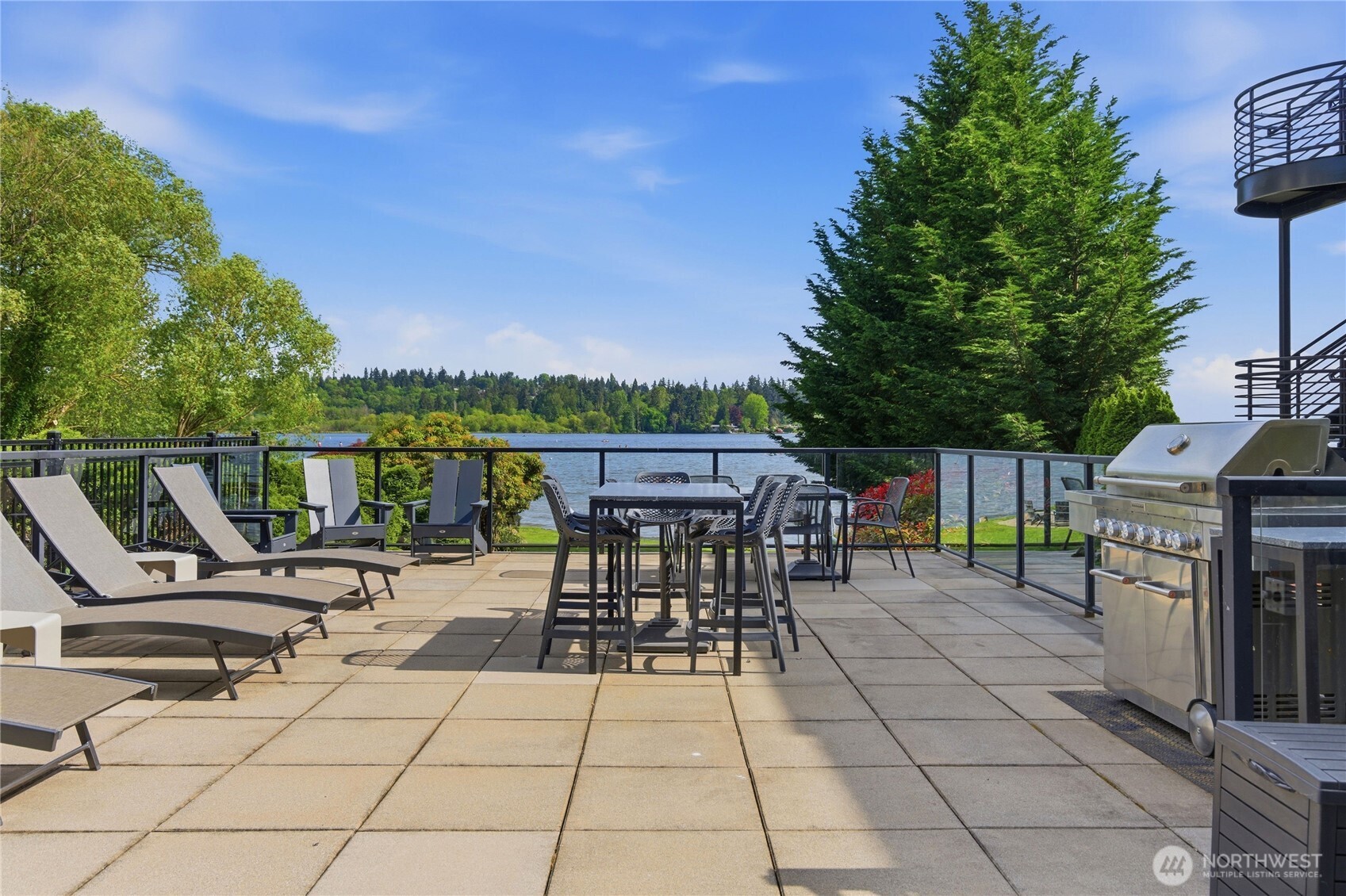 9201 NE Juanita Drive #403, Kirkland, WA 98034