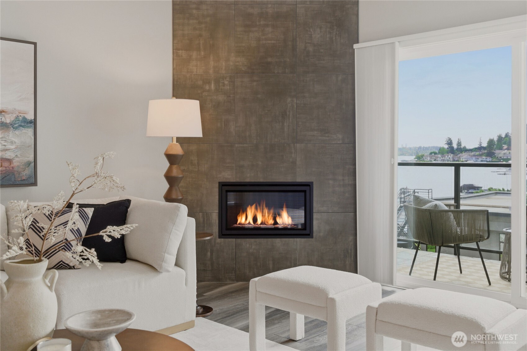 9201 NE Juanita Drive #403, Kirkland, WA 98034
