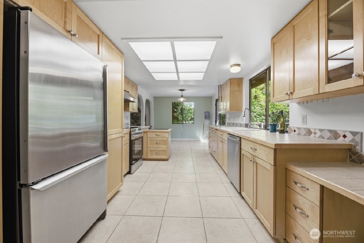 34116 50th Avenue E, Eatonville, WA 98328