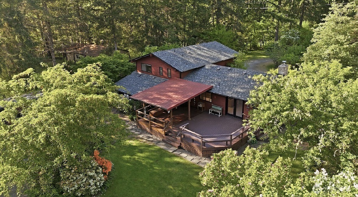 34116 50th Avenue E, Eatonville, WA 98328