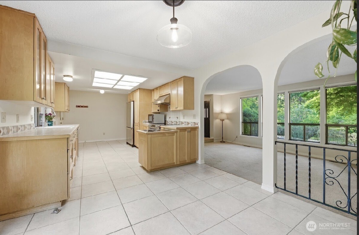 34116 50th Avenue E, Eatonville, WA 98328