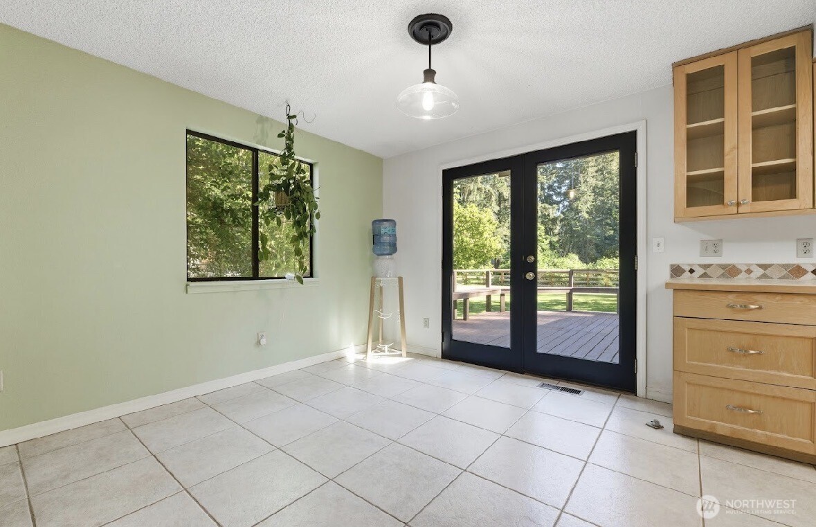 34116 50th Avenue E, Eatonville, WA 98328