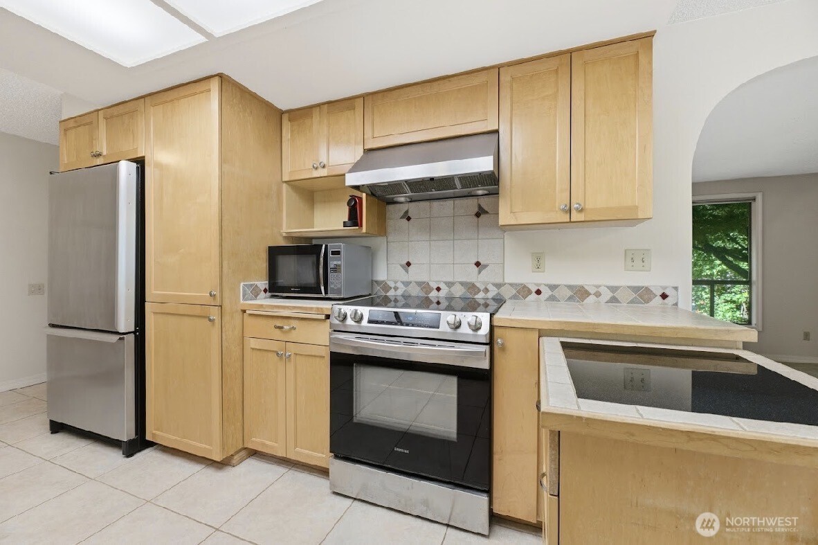 34116 50th Avenue E, Eatonville, WA 98328
