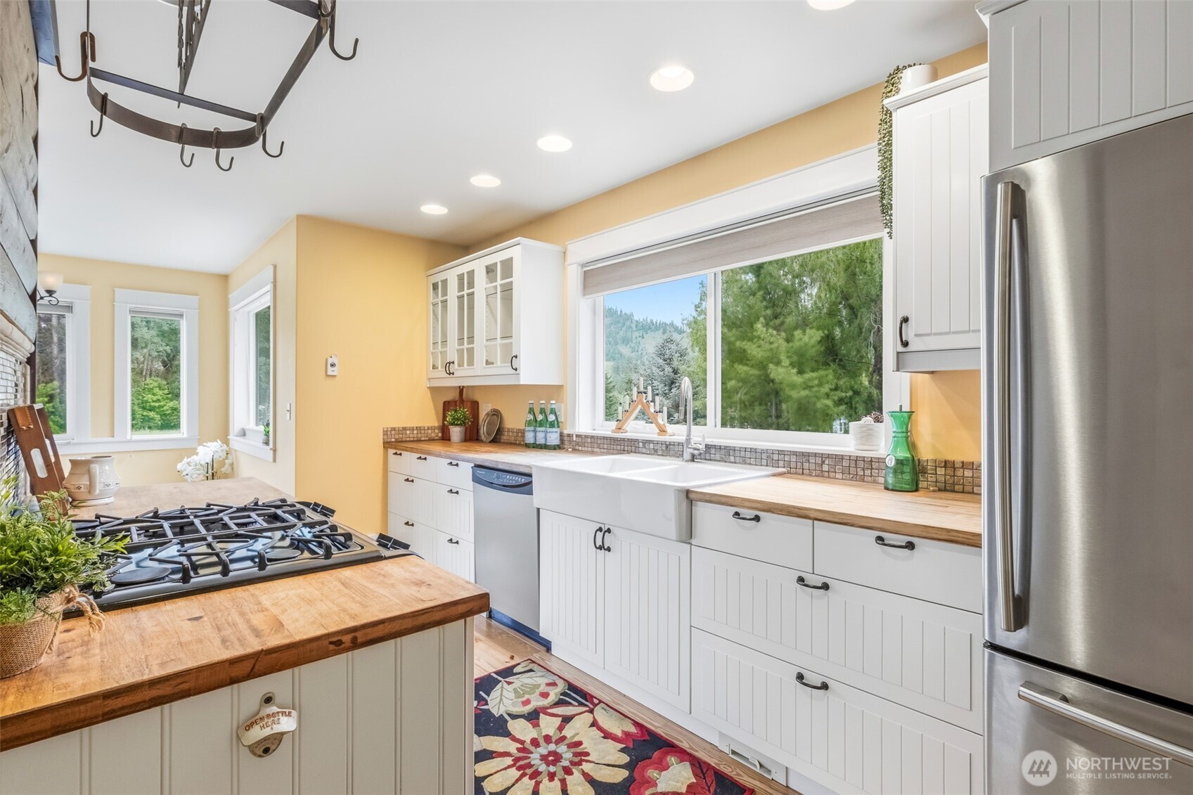 10785 Lone Pine Dr , Peshastin, WA 98847