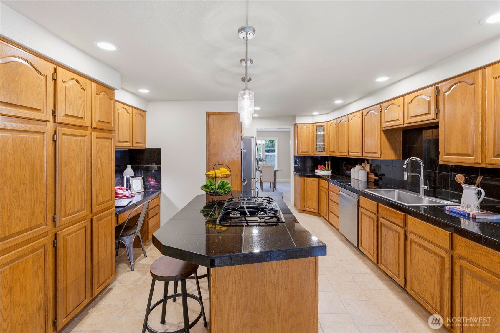 13910 72nd Avenue E, Puyallup, WA 98373