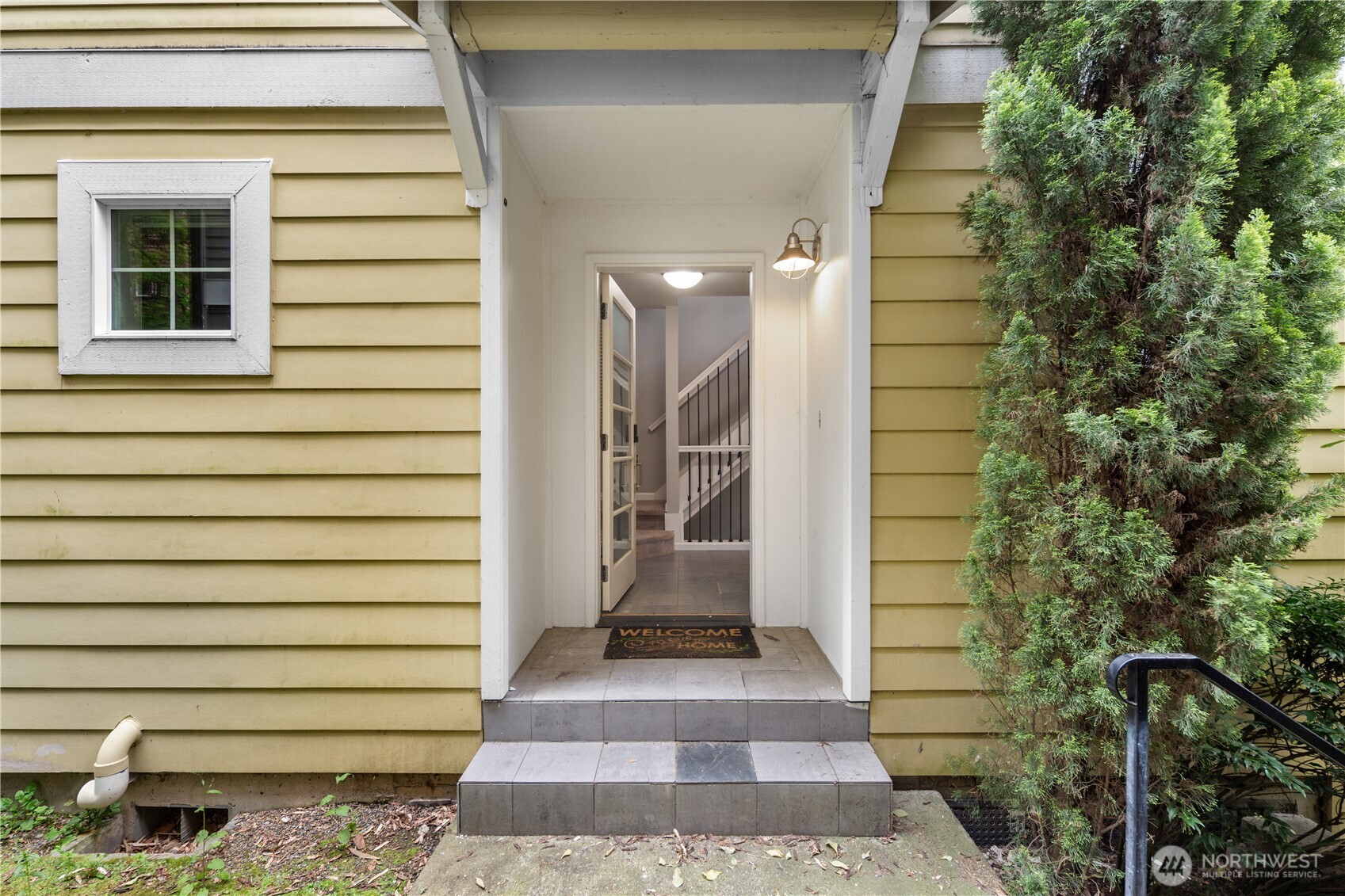129 A 26th Avenue E, Seattle, WA 98112