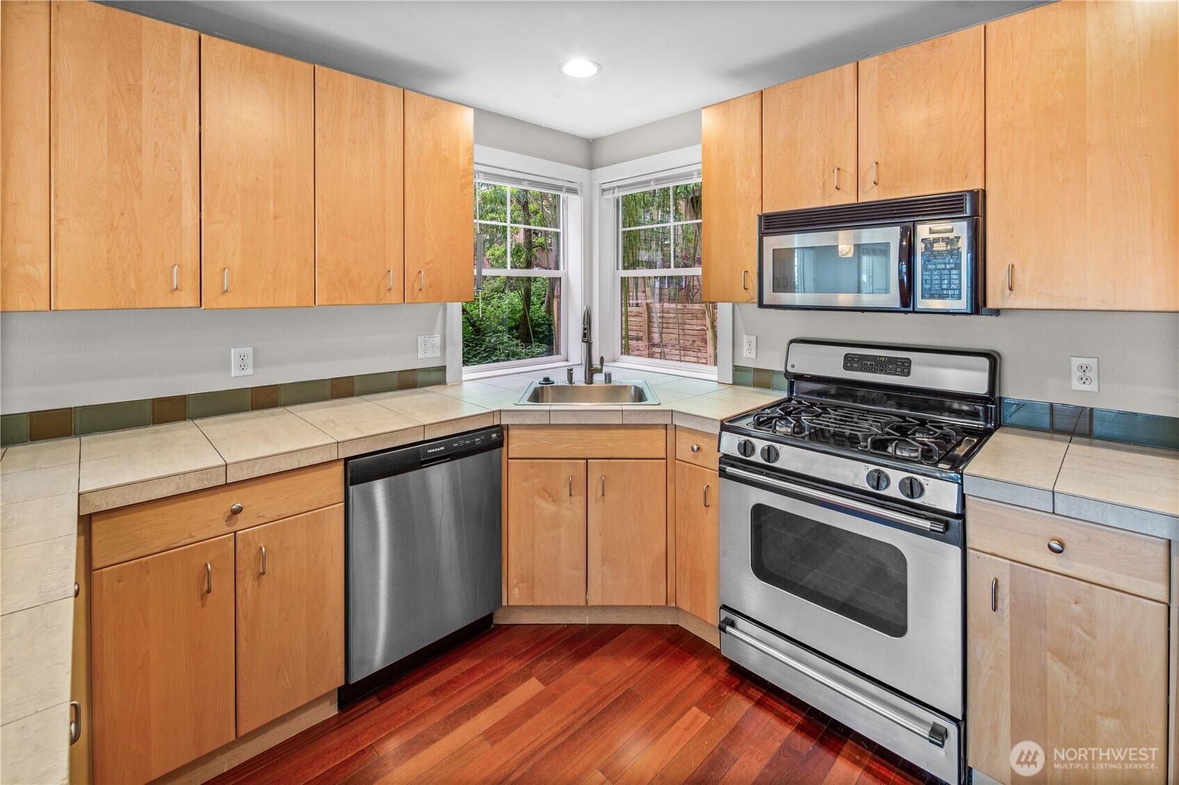 129 A 26th Avenue E, Seattle, WA 98112