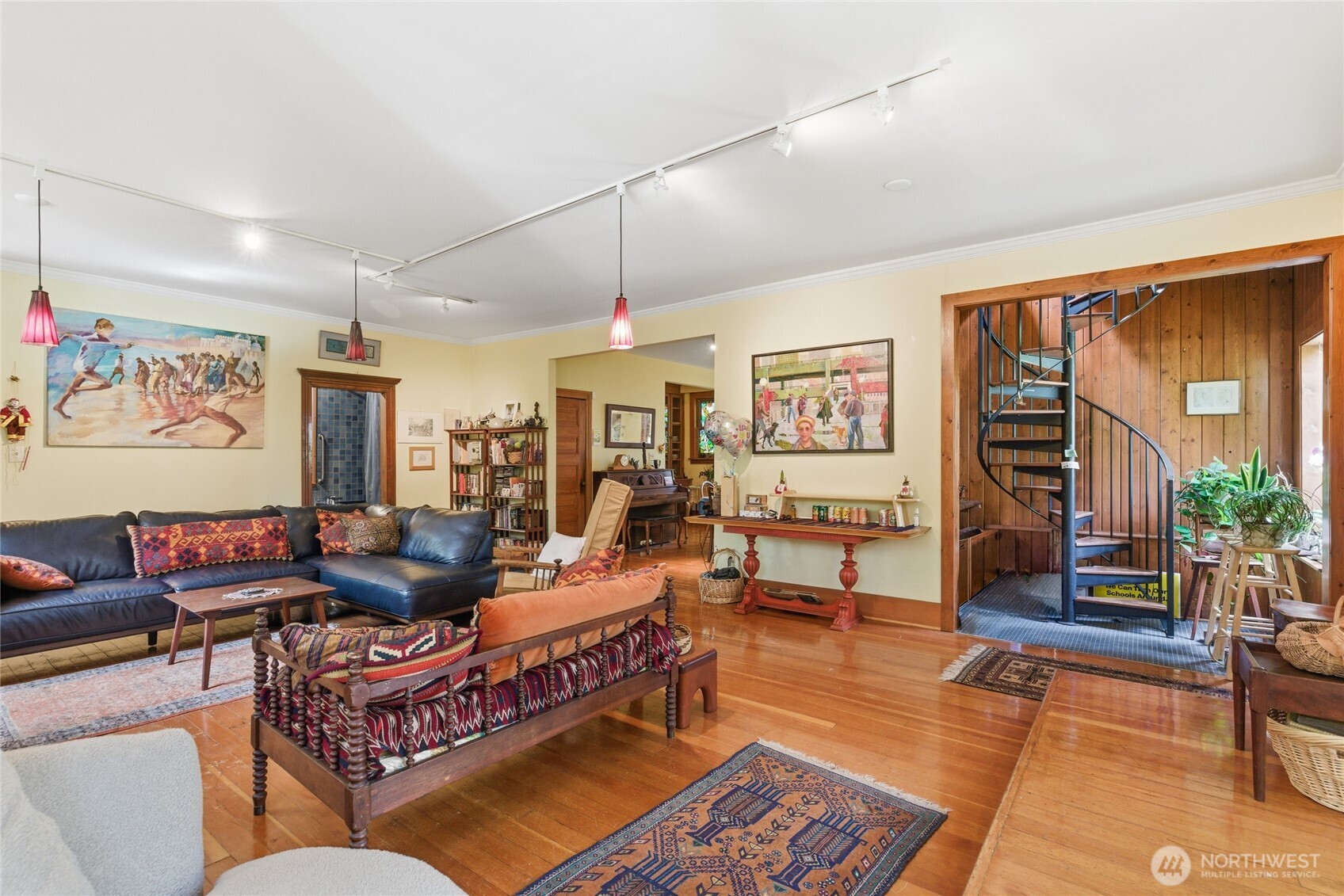 802 16th Avenue , Seattle, WA 98122
