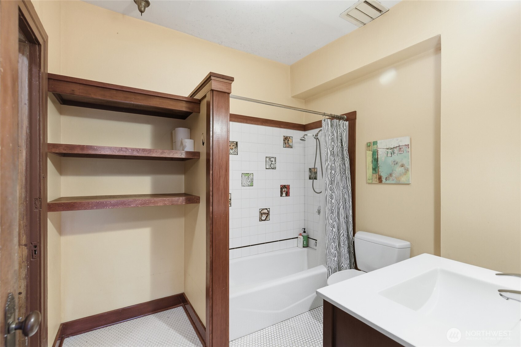 802 16th Avenue , Seattle, WA 98122