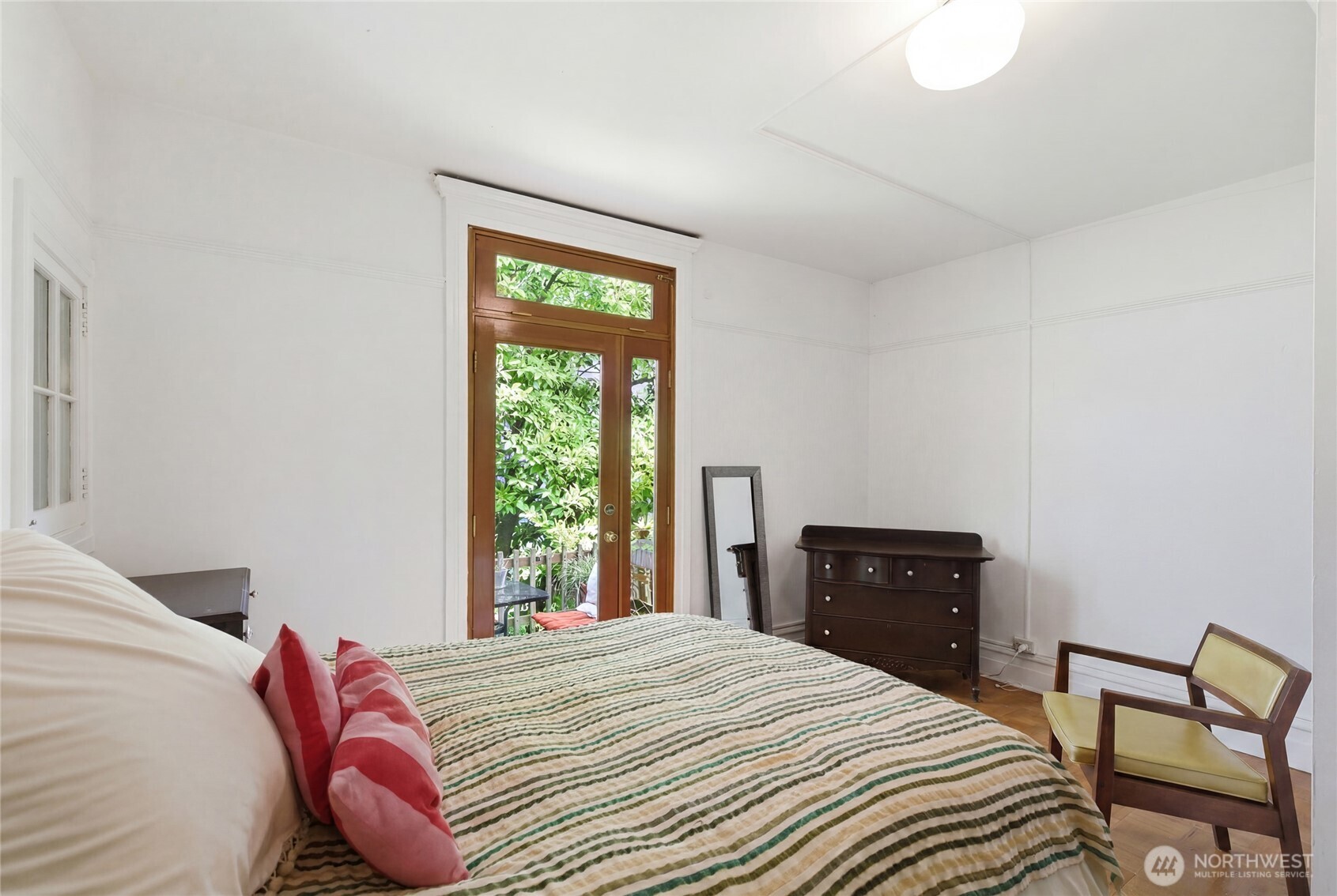 802 16th Avenue , Seattle, WA 98122