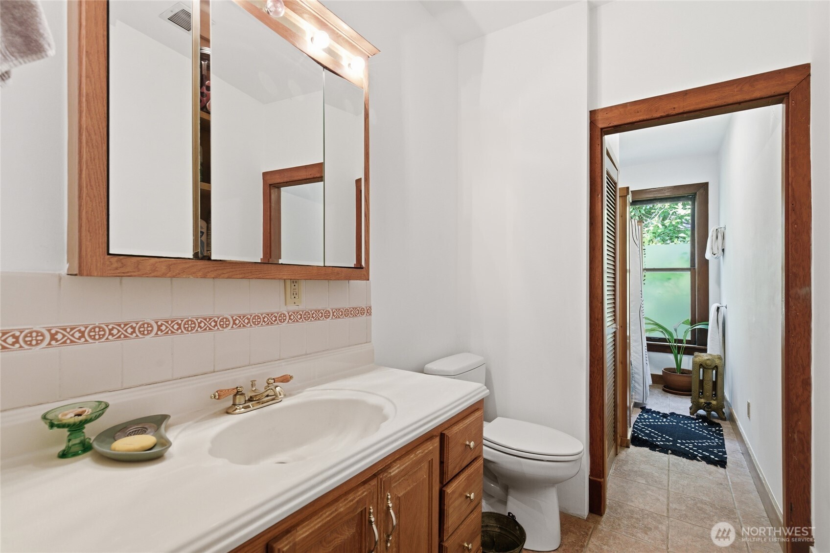 802 16th Avenue , Seattle, WA 98122