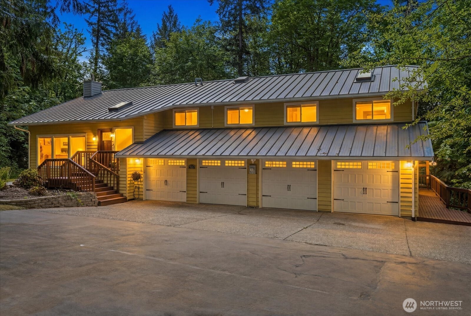 23811 NE 43rd Street , Redmond, WA 98053