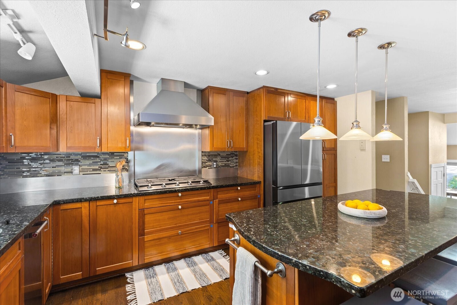 23811 NE 43rd Street , Redmond, WA 98053
