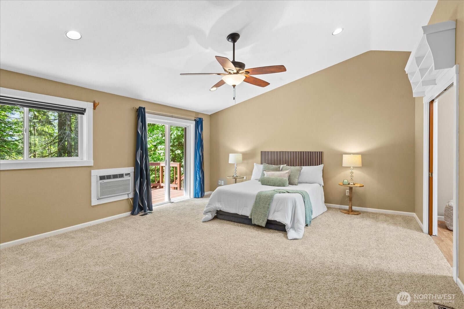 23811 NE 43rd Street , Redmond, WA 98053