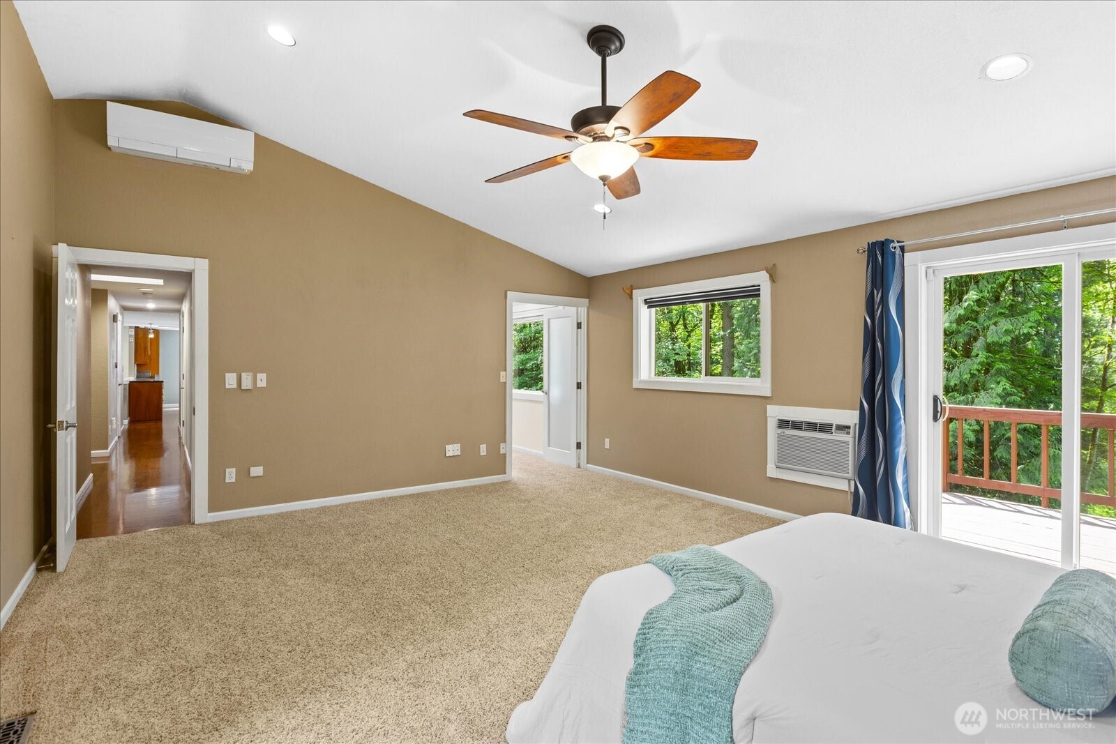 23811 NE 43rd Street , Redmond, WA 98053