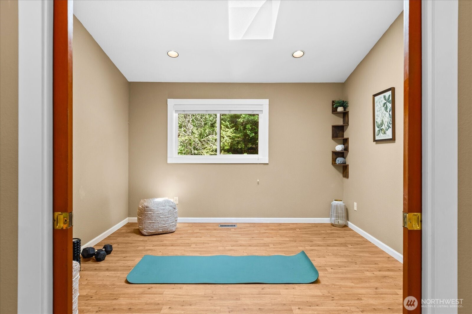 23811 NE 43rd Street , Redmond, WA 98053