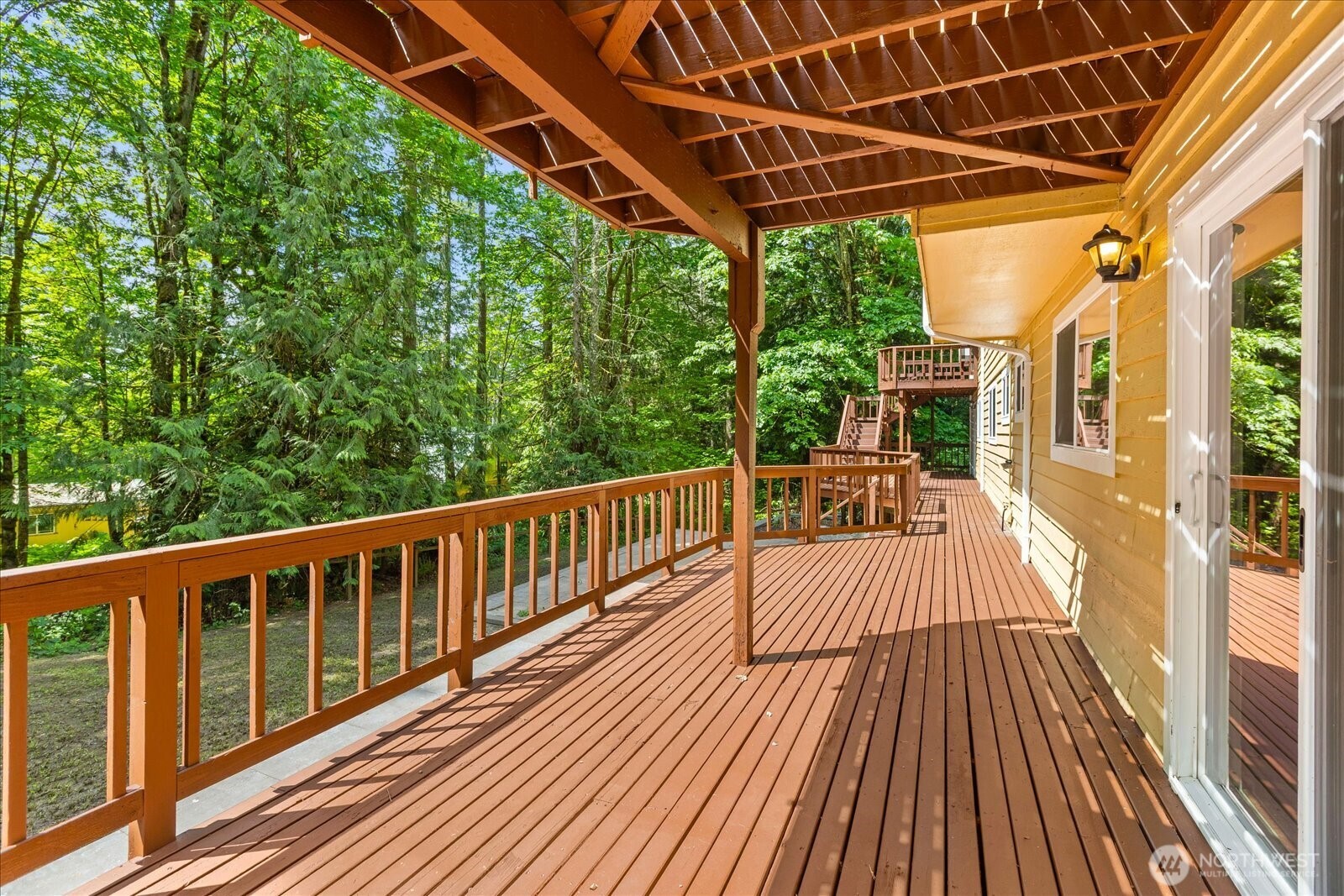 23811 NE 43rd Street , Redmond, WA 98053