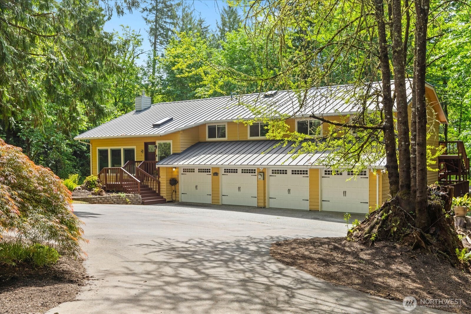 23811 NE 43rd Street , Redmond, WA 98053