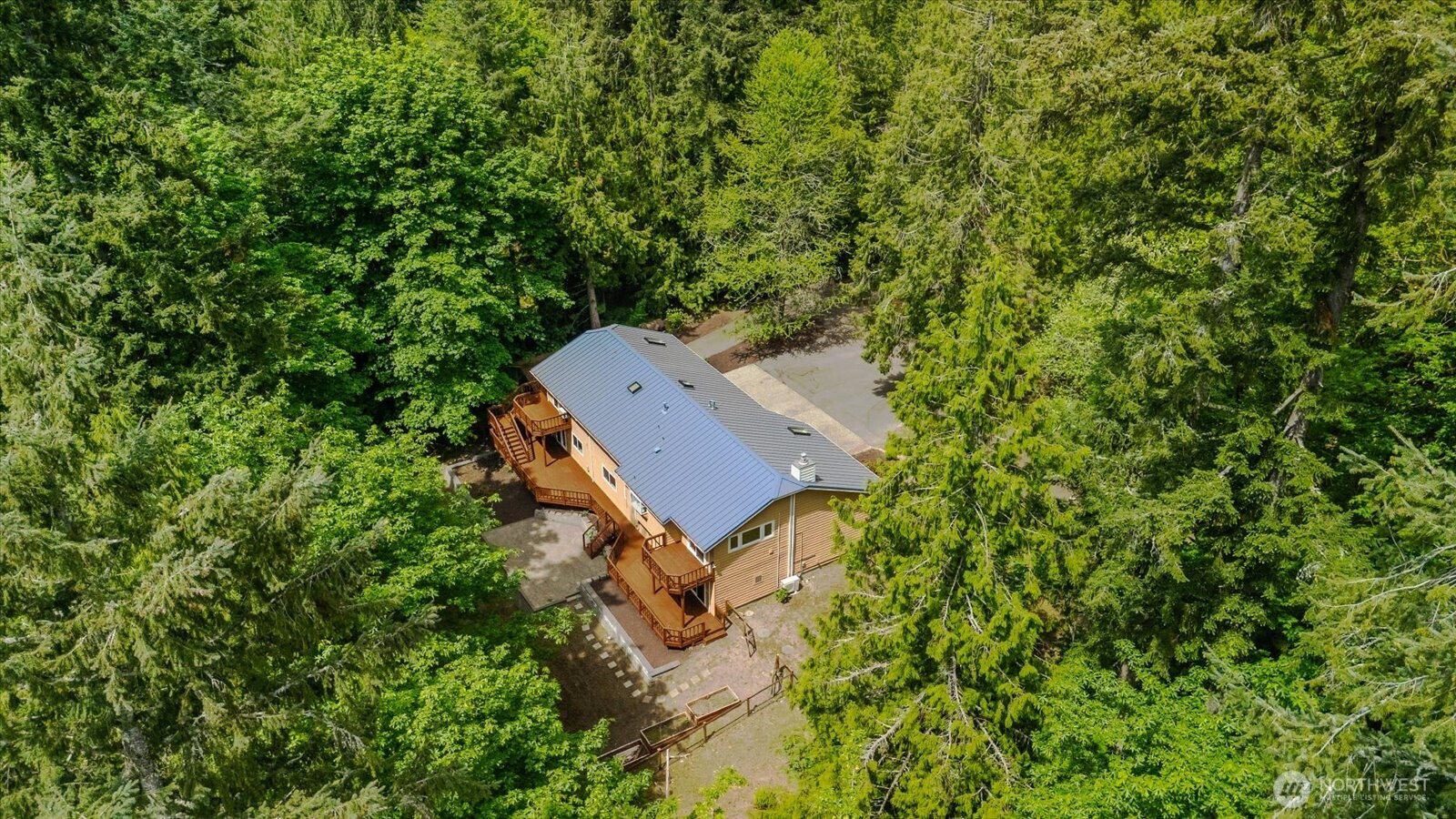 23811 NE 43rd Street , Redmond, WA 98053
