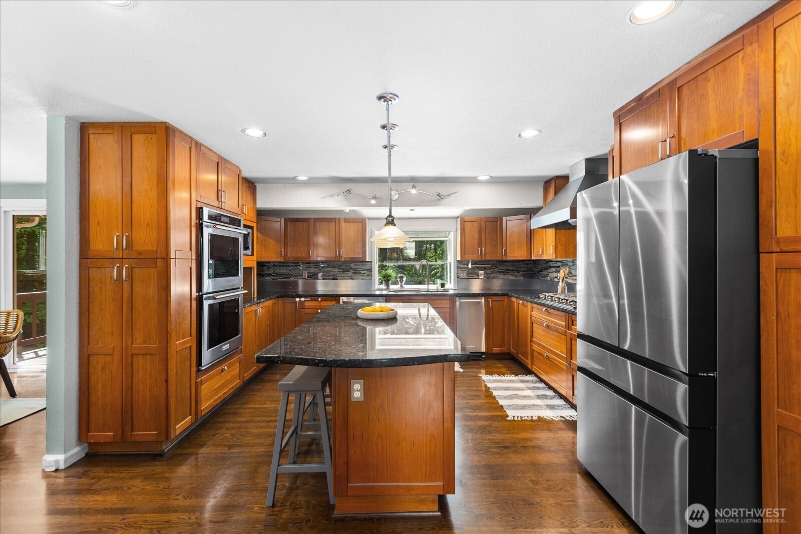 23811 NE 43rd Street , Redmond, WA 98053