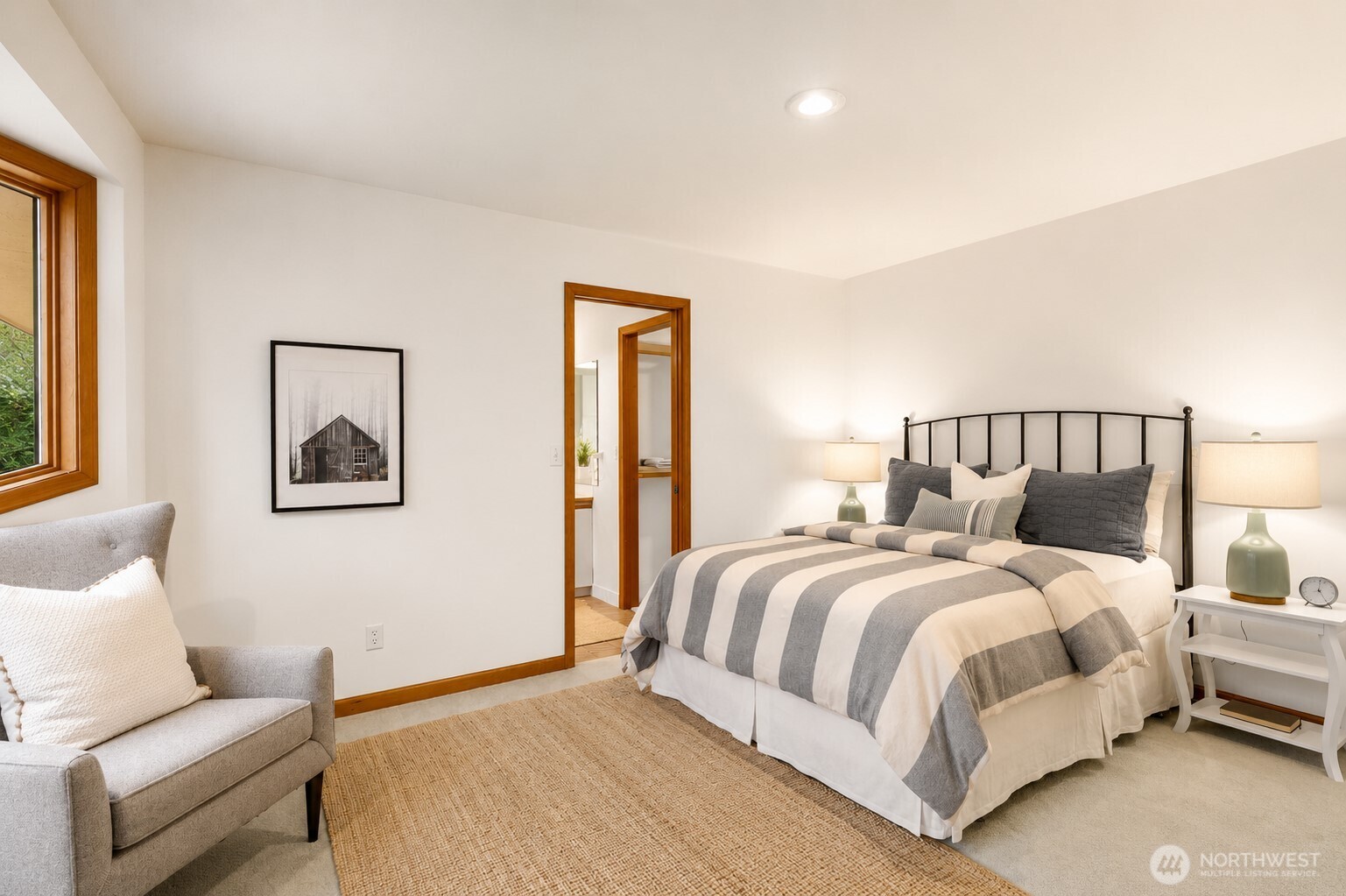 5601 43rd Avenue W, Seattle, WA 98199